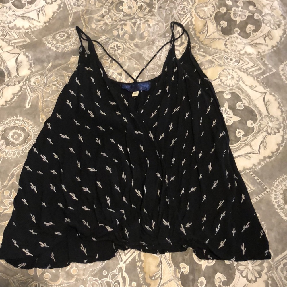 Black & white cacti top